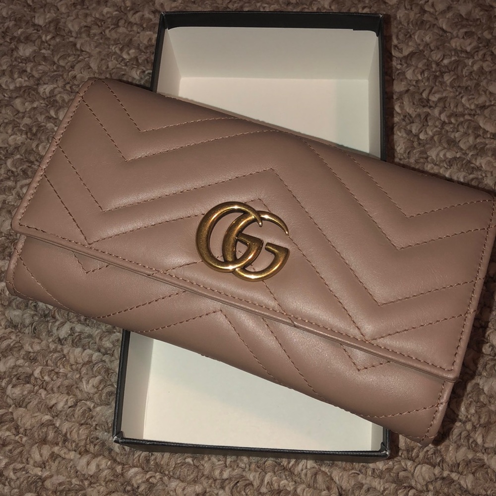 Gucci GG Marmont Leather Continental Wallet